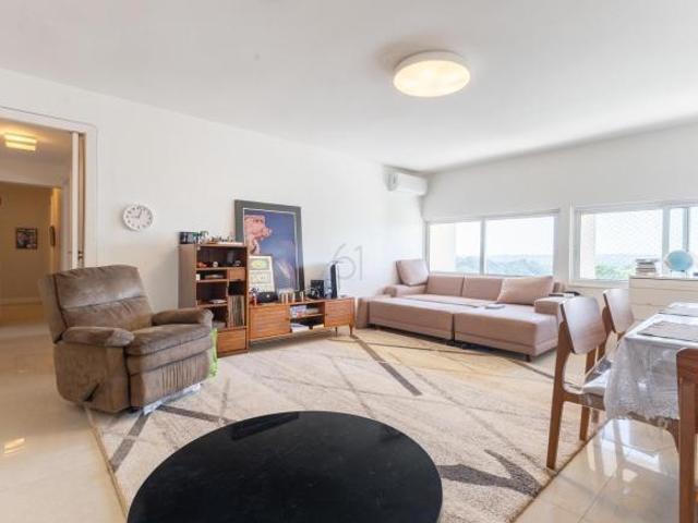 Apartamento venda em SQS 106, Plano Piloto