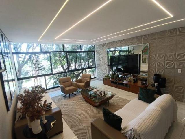 Apartamento venda em Região Geográfica Imediata do Distrito Federal, Região Integrada de Desenvolvimento do Distrito Federal e Entorno