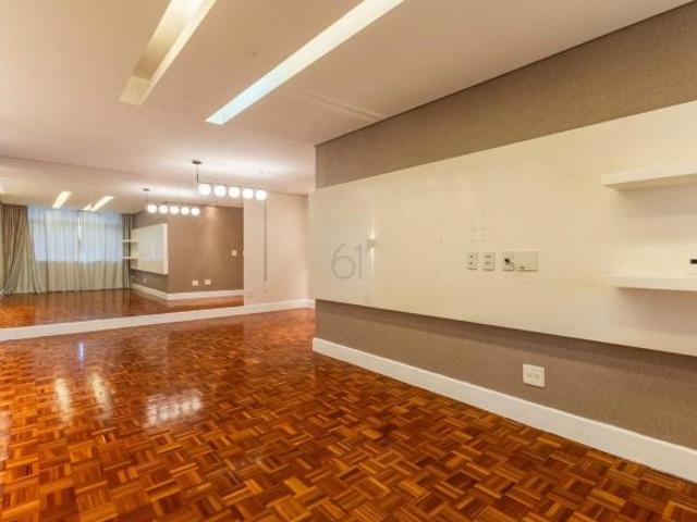 Apartamento venda em Região Geográfica Imediata do Distrito Federal, Região Integrada de Desenvolvimento do Distrito Federal e Entorno