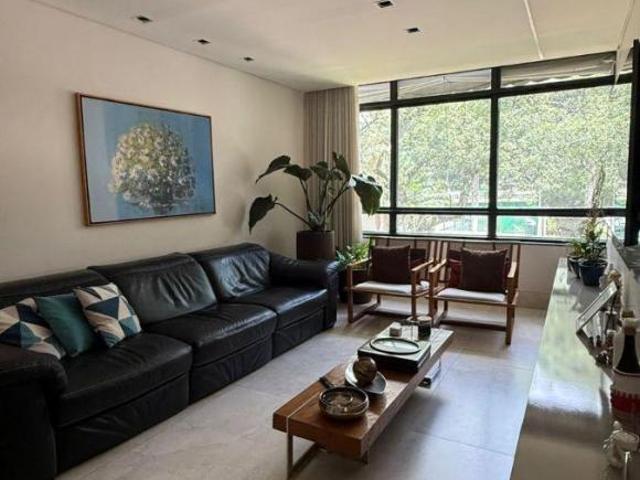 Apartamento venda em Região Geográfica Imediata do Distrito Federal, Região Integrada de Desenvolvimento do Distrito Federal e Entorno