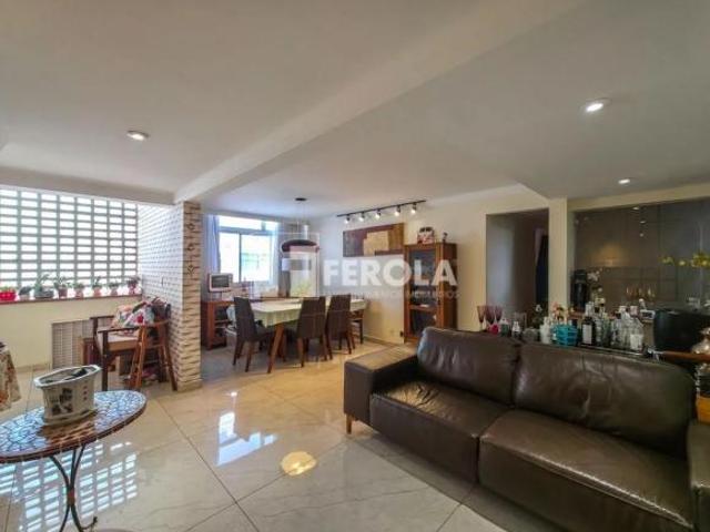Apartamento venda em Região Geográfica Imediata do Distrito Federal, Região Integrada de Desenvolvimento do Distrito Federal e Entorno