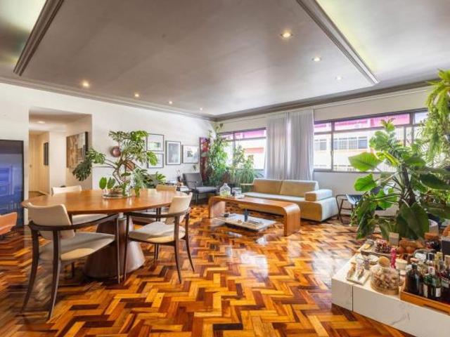 Apartamento venda em Região Geográfica Imediata do Distrito Federal, Região Integrada de Desenvolvimento do Distrito Federal e Entorno