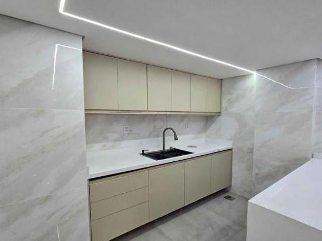 Apartamento venda em SQS 304, Plano Piloto