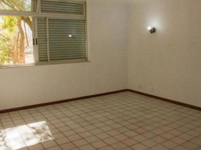 Apartamento venda em Região Geográfica Imediata do Distrito Federal, Região Integrada de Desenvolvimento do Distrito Federal e Entorno