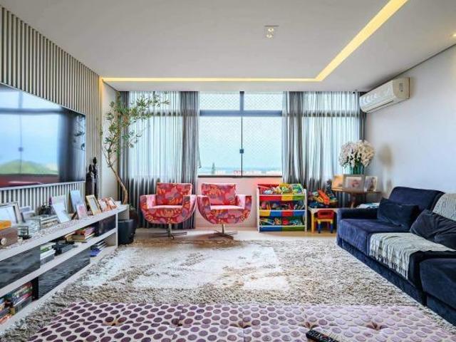 Apartamento venda em Região Geográfica Imediata do Distrito Federal, Região Integrada de Desenvolvimento do Distrito Federal e Entorno