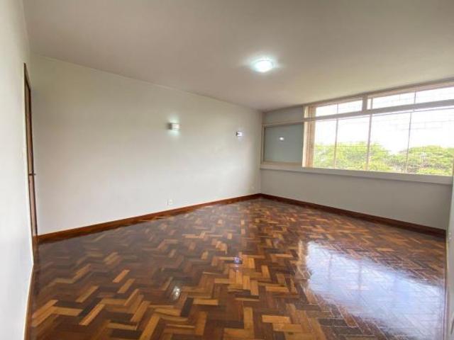 Apartamento venda em Região Geográfica Imediata do Distrito Federal, Região Integrada de Desenvolvimento do Distrito Federal e Entorno