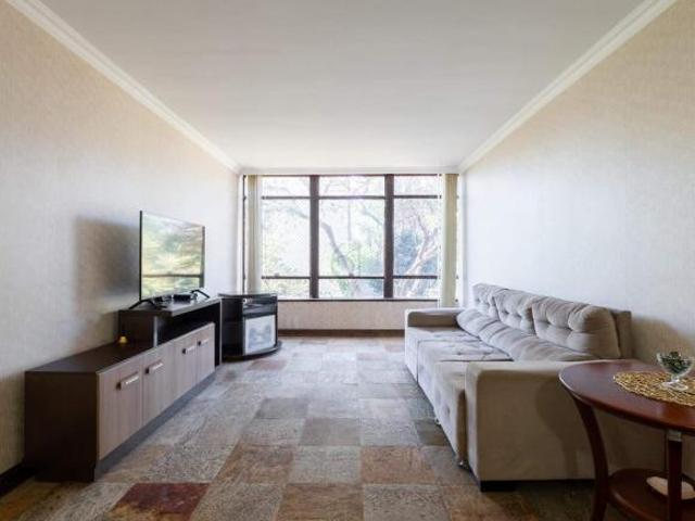 Apartamento venda em Região Geográfica Imediata do Distrito Federal, Região Integrada de Desenvolvimento do Distrito Federal e Entorno