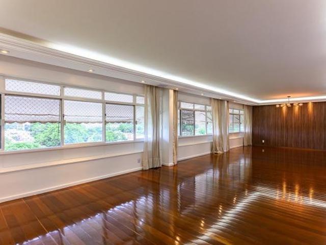 Apartamento venda em Região Geográfica Imediata do Distrito Federal, Região Integrada de Desenvolvimento do Distrito Federal e Entorno