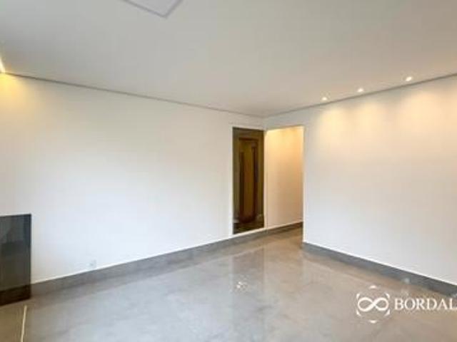 Apartamento venda em Região Geográfica Imediata do Distrito Federal, Região Integrada de Desenvolvimento do Distrito Federal e Entorno