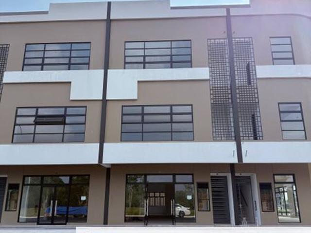 Shop for rent in Pulai, Bukit Ledang