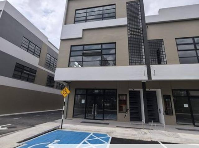 Shop for rent in Pulai, Bukit Ledang
