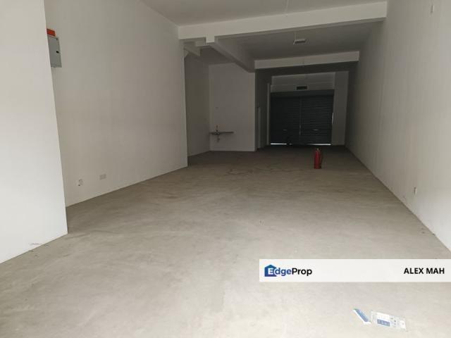 Shop for rent in Tanjong Sepat, Selangor
