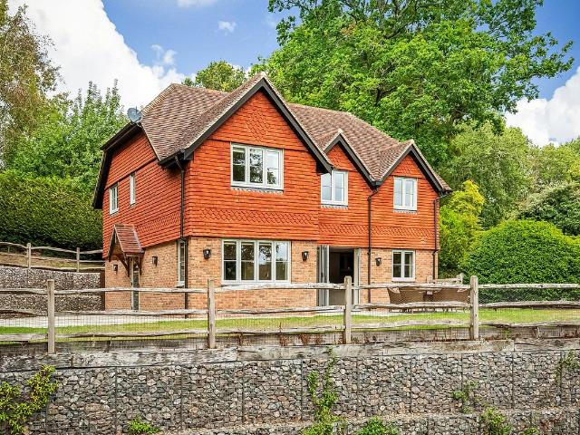 House for rent in Kingsley Green, Littlecote