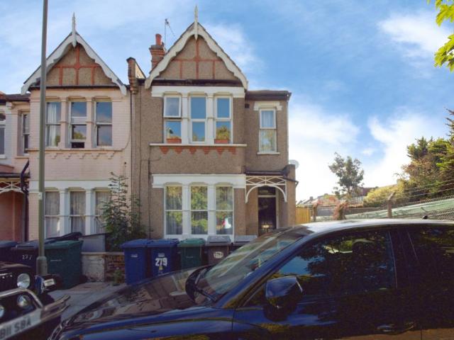 Apartment for rent in London Borough of Barnet, Greater London