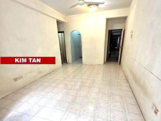 Apartment for sale in Barat Daya, George Town