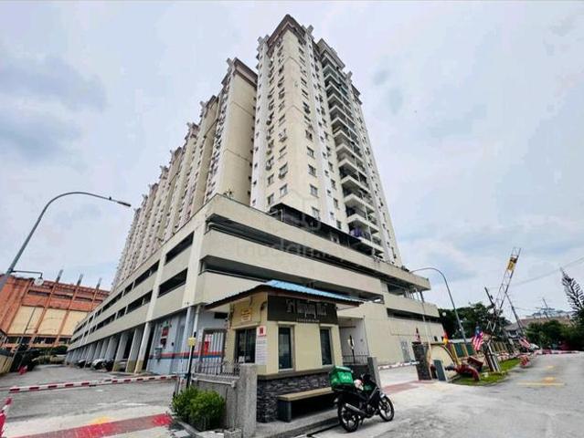 Serviced Residence for sale in Langat, Selangor