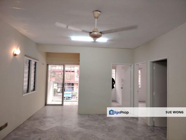 Condominium for sale in Petaling, Subang Jaya