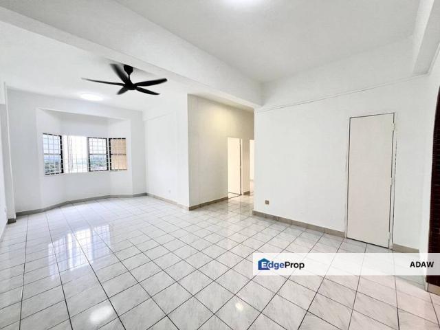 Condominium for sale in Petaling, Alam Impian