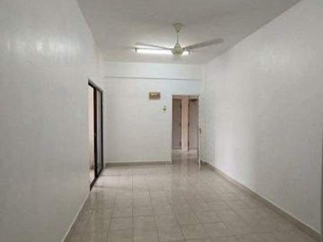 Apartment for sale in Petaling, Damansara Damai