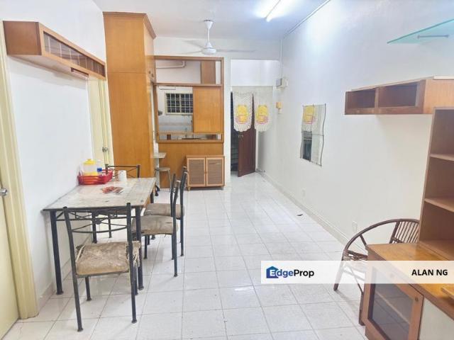 Flat for sale in Petaling, Subang Jaya