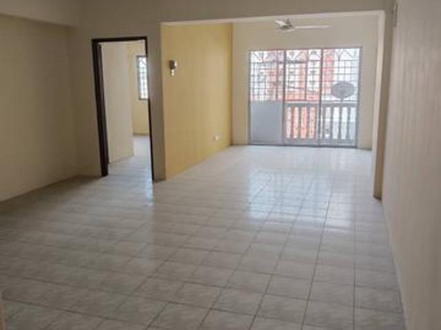 Apartment for sale in Kajang, Langat