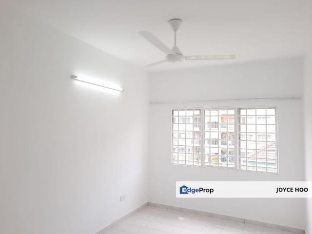 Condominium for sale in Petaling, Subang Jaya