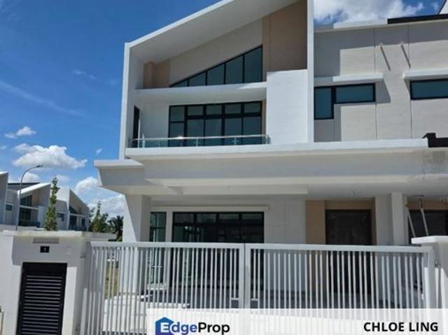 House for sale in Sendayan Village, Negeri Sembilan