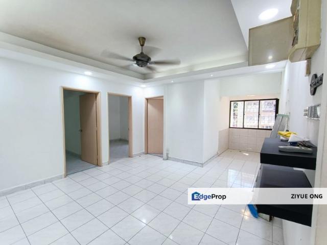 Condominium for sale in Petaling, Subang Jaya