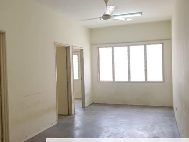 Flat for sale in Petaling, Subang Jaya