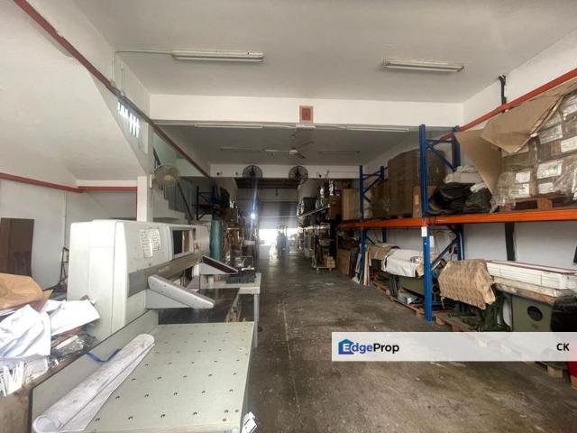 Warehouse for rent in Petaling, Damansara Damai