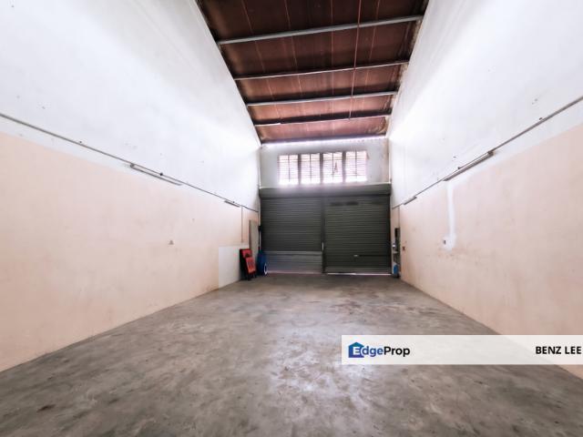 Warehouse for rent in Petaling, Damansara Damai