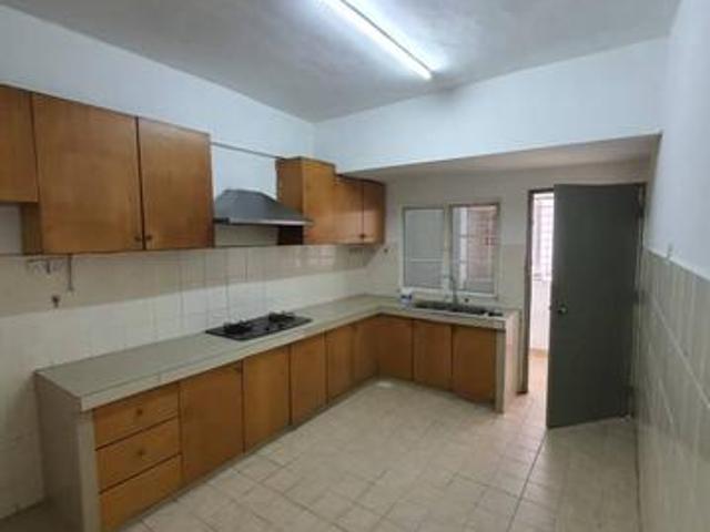 Condominium for rent in City Centre