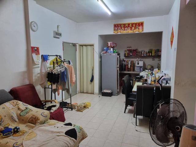 Apartment for sale in Seri Kembangan, Majlis Bandaraya Subang Jaya