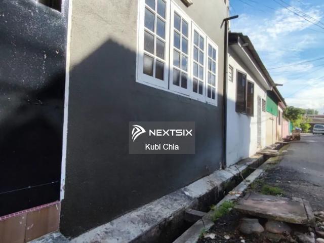 Residential House for sale in Country Heights Damansara, Kuala Lumpur