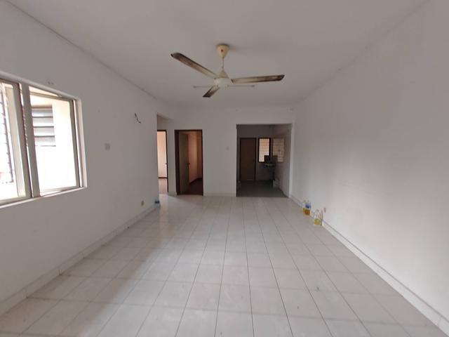 Apartment for sale in Shah Alam, Petaling