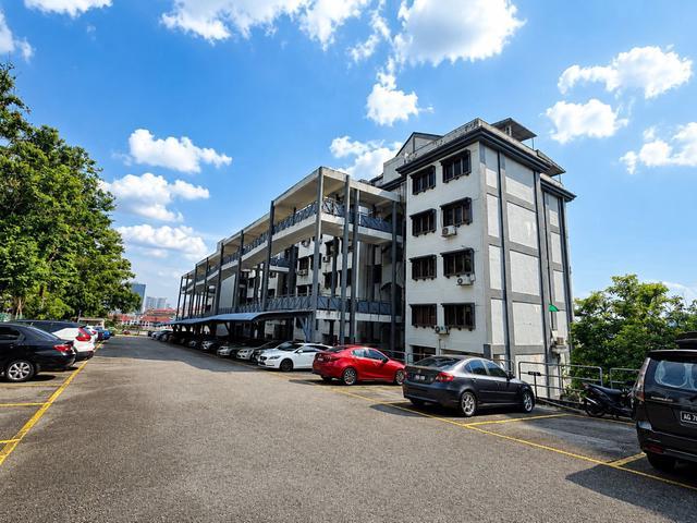 Apartment for sale in Country Heights Damansara, Kuala Lumpur