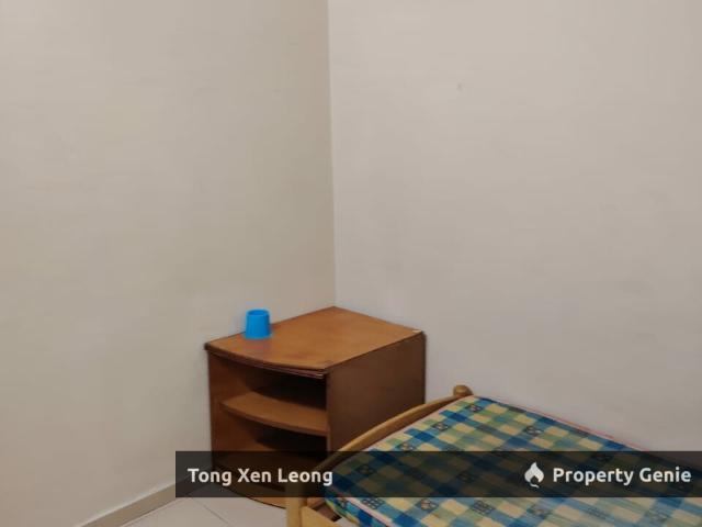 Terraced House for sale in Malaka