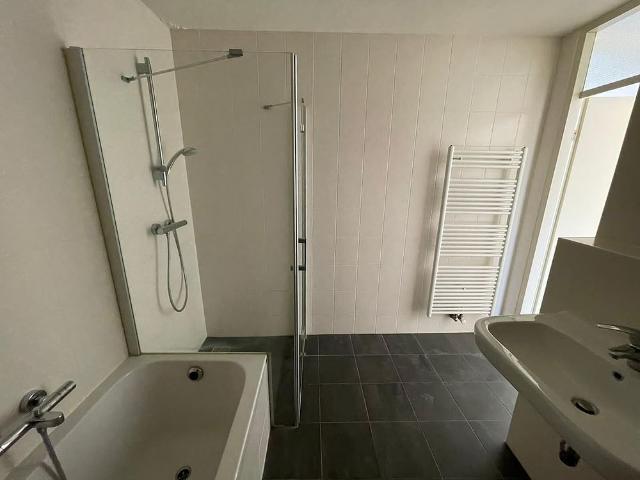 Woning te huur in Velserbroek, Noord Holland