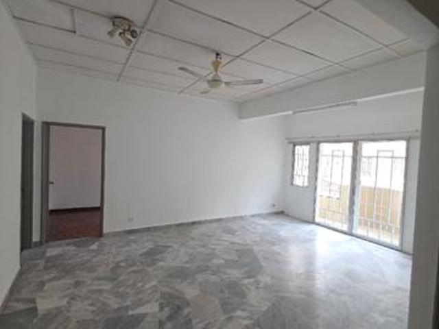 Townhouse for sale in Petaling, Alam Impian