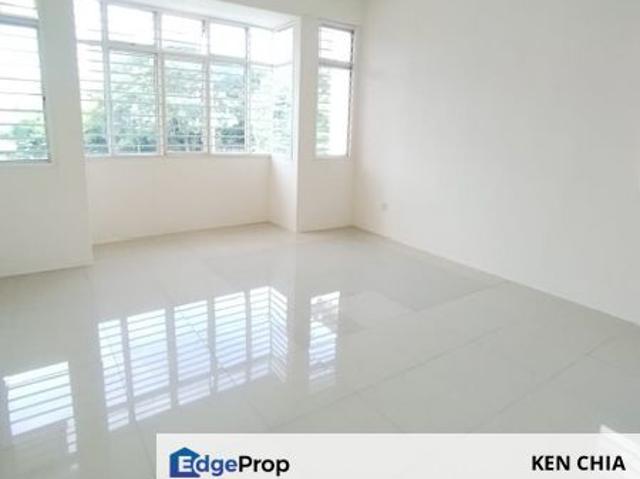 Condominium for sale in Petaling, Country Heights Damansara