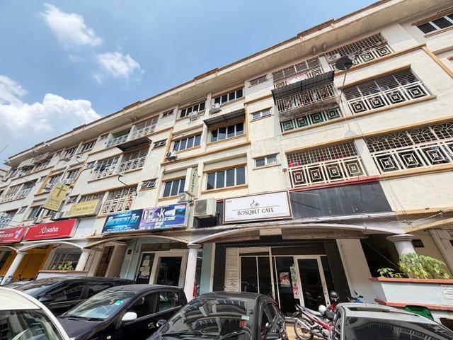 Apartment for sale in Petaling, Damansara Damai