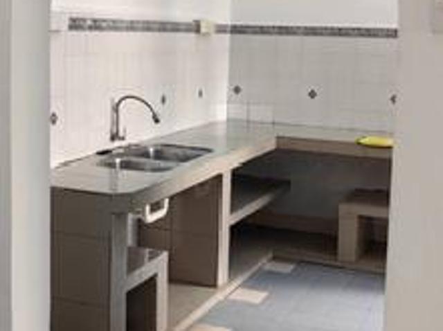 Apartment for sale in Petaling, Damansara Damai
