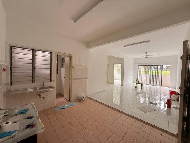 Apartment for sale in Petaling, Subang Jaya