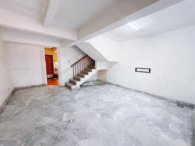 Terraced House for sale in Bandar Menjalara