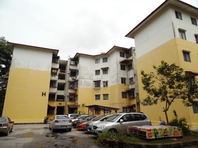 Apartment for sale in Petaling, Damansara Damai