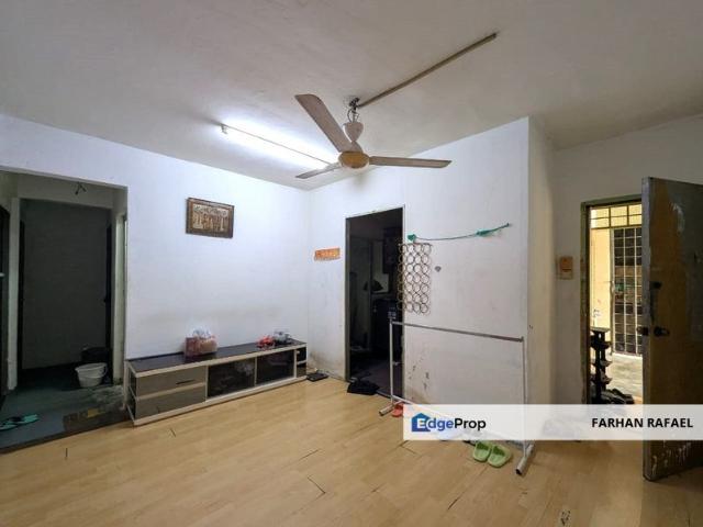 Flat for sale in Petaling, Damansara Damai