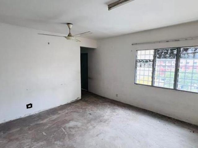 Apartment for sale in Petaling, Damansara Damai