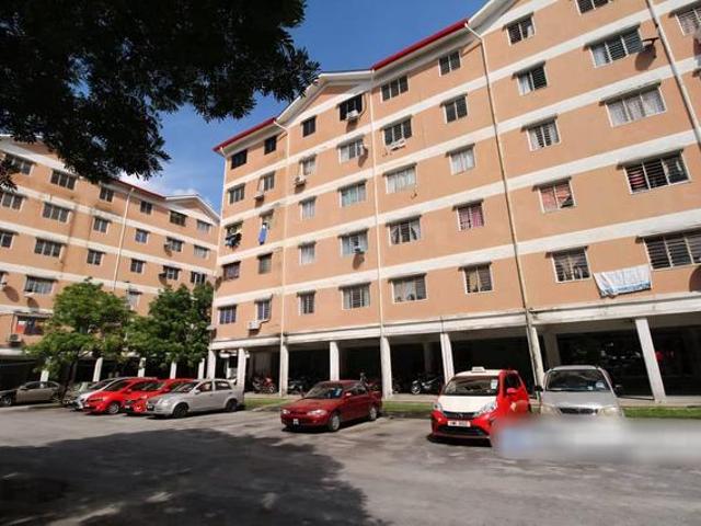 Apartment for sale in Kajang, Langat