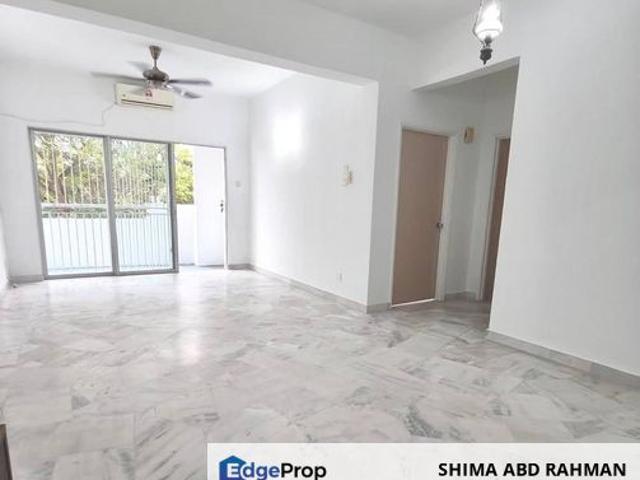 Condominium for sale in Petaling, Alam Impian