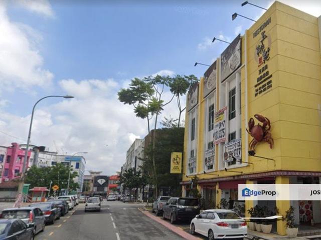 Shop for rent in Country Heights Damansara, Kuala Lumpur